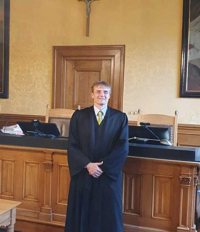 Rechtsanwalt Oliver M. Negele im Gerichtssaal